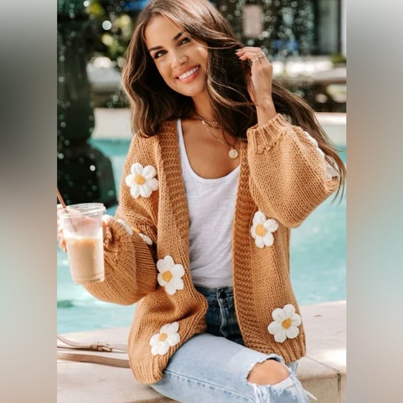 Altar'd State Sweaters - Altar’d State Chunky Oversized Knit Open Front Cardigan 3D Flowers Size XS